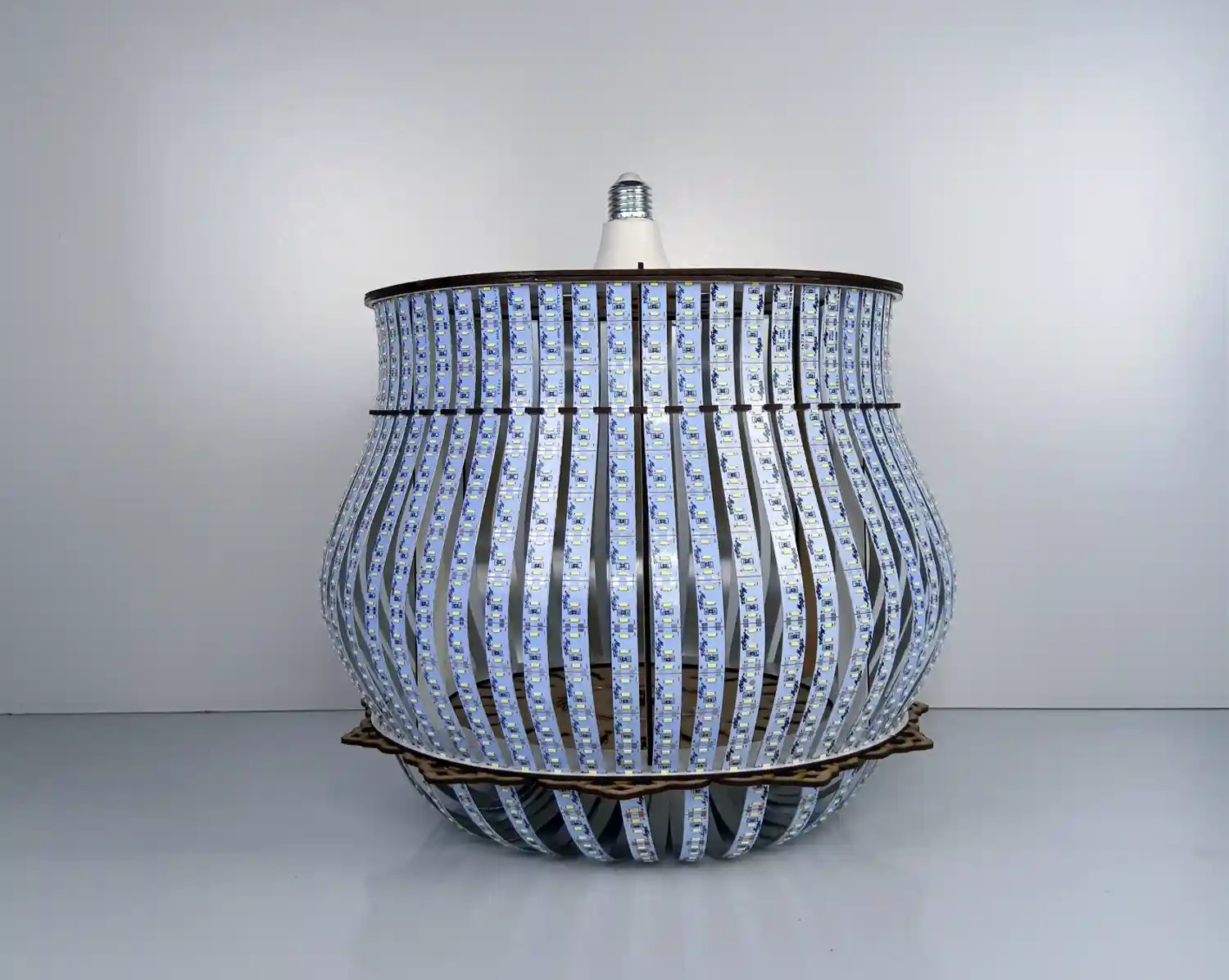 چراغ دست ساز مدل کوزه ای